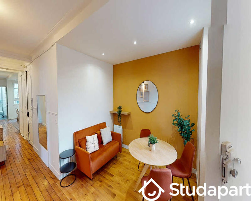 Chambre - 150 m² - 1 pièce