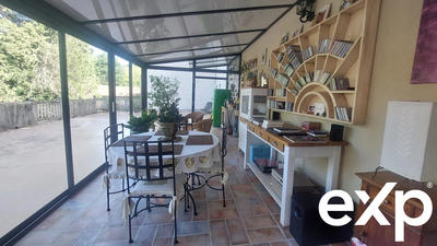 Maison - 373 m² - 18 pièces