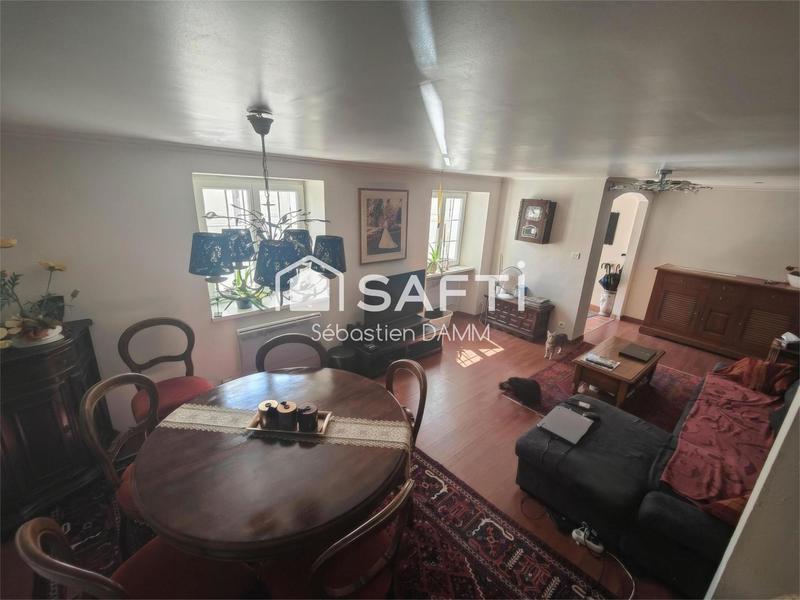 Maison - 96 m² - 5 pièces