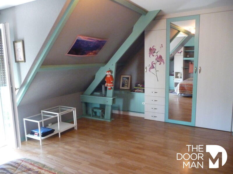 Demeure - 201 m² - 6 pièces