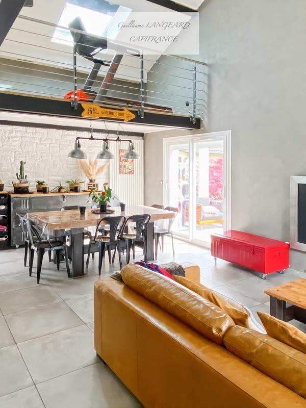 Maison - 227 m² - 6 pièces