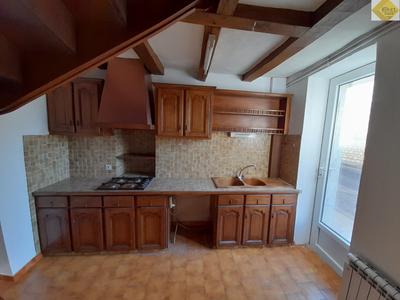 Maison - 90 m² - 6 pièces