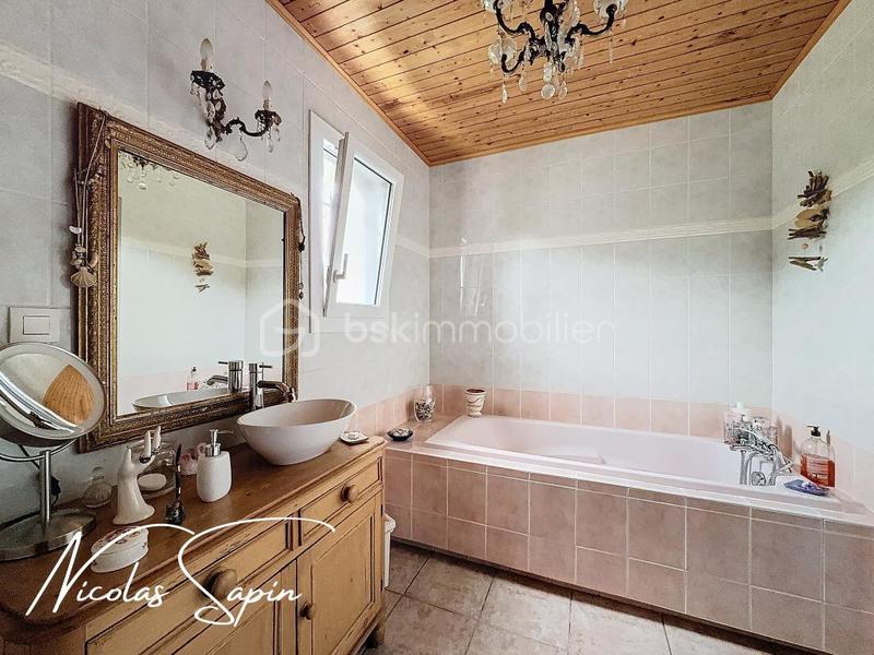 Maison - 144 m² - 7 pièces