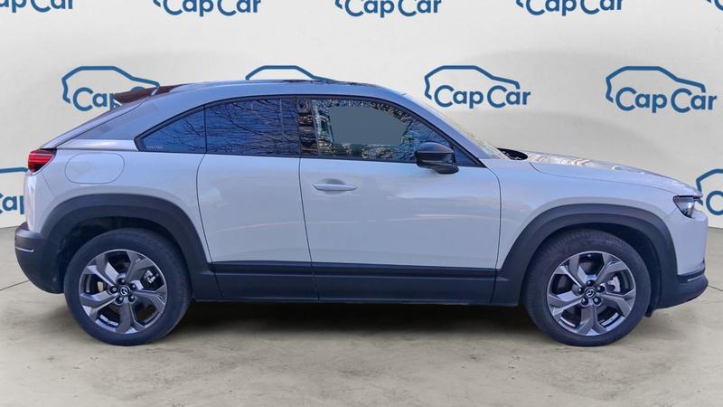 Mazda 3 Mx 30 e-Skyactiv 145 35.5 kWh Modern Confidence - Entretien constructeur Toit ouvrant