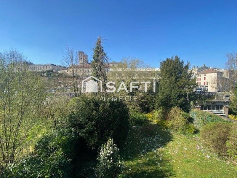 Maison de maîtres - 356 m² - 10 pièces