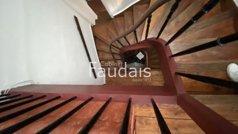 Propriété - 329 m² - 10 pièces