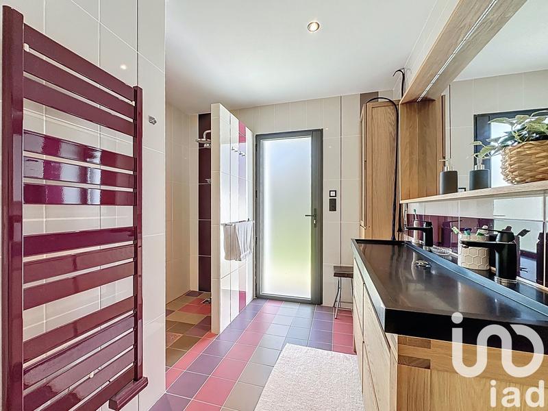 Maison - 104 m² - 5 pièces