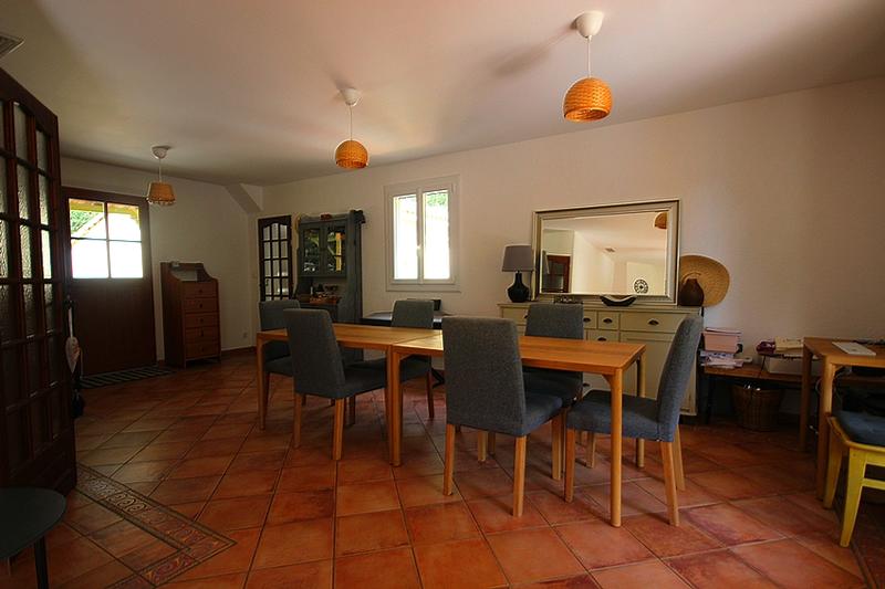 Villa - 137 m² - 5 pièces