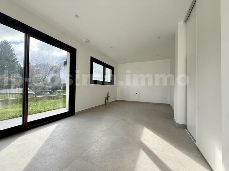 Maison jumelée - 104 m² - 4 pièces