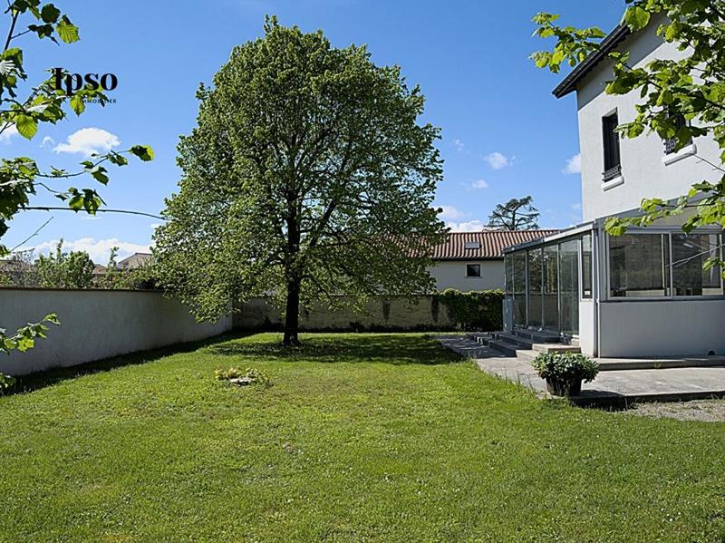 Propriété - 177 m² - 7 pièces