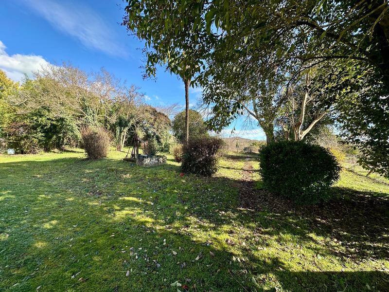 Maison - 455 m² - 18 pièces