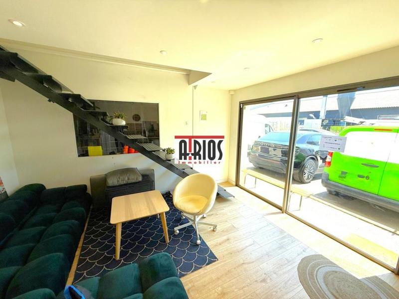 Local d'activité / Entrepôt - 285 m²