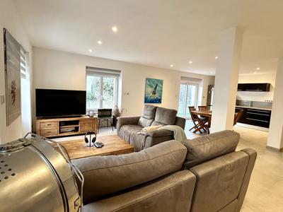 Maison traditionnelle - 110 m² - 5 pièces