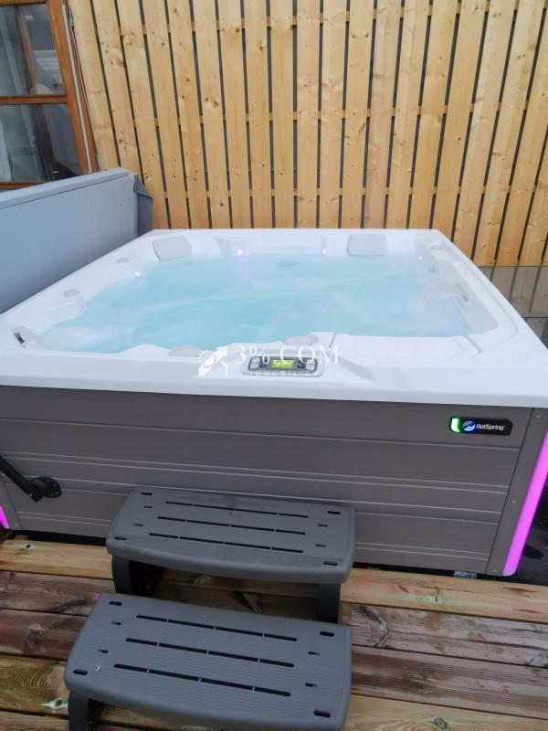 Maison - 260 m² - 11 pièces