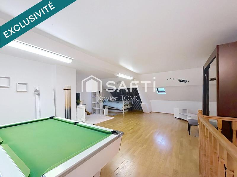 Maison - 217 m² - 8 pièces