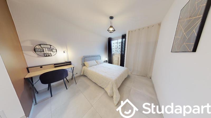 Chambre - 12 m² - 1 pièce