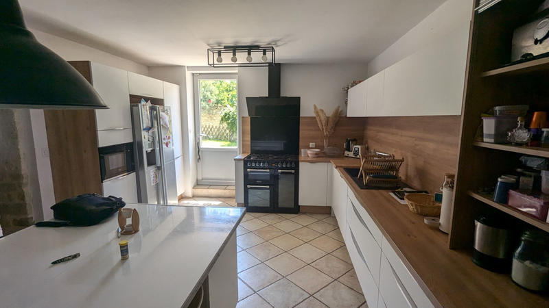 Maison - 224 m² - 8 pièces