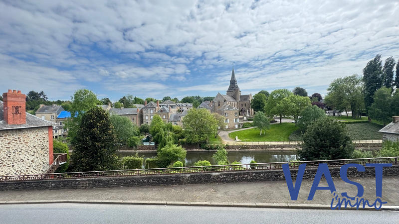 Maison ancienne - 226 m² - 7 pièces