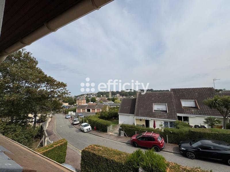 Pavillon - 157 m² - 8 pièces