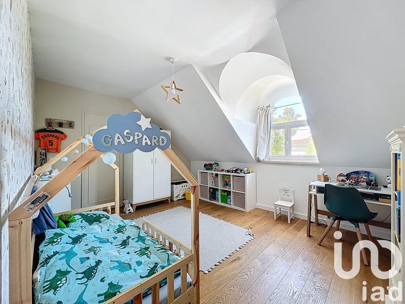 Maison - 250 m² - 10 pièces