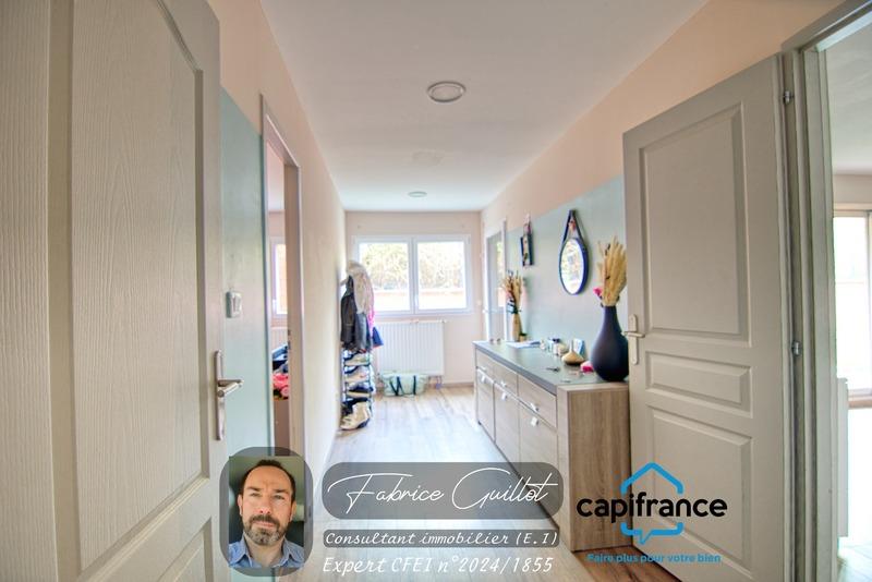 Maison - 241 m² - 7 pièces