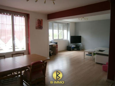 Appartement - 99 m² - 5 pièces