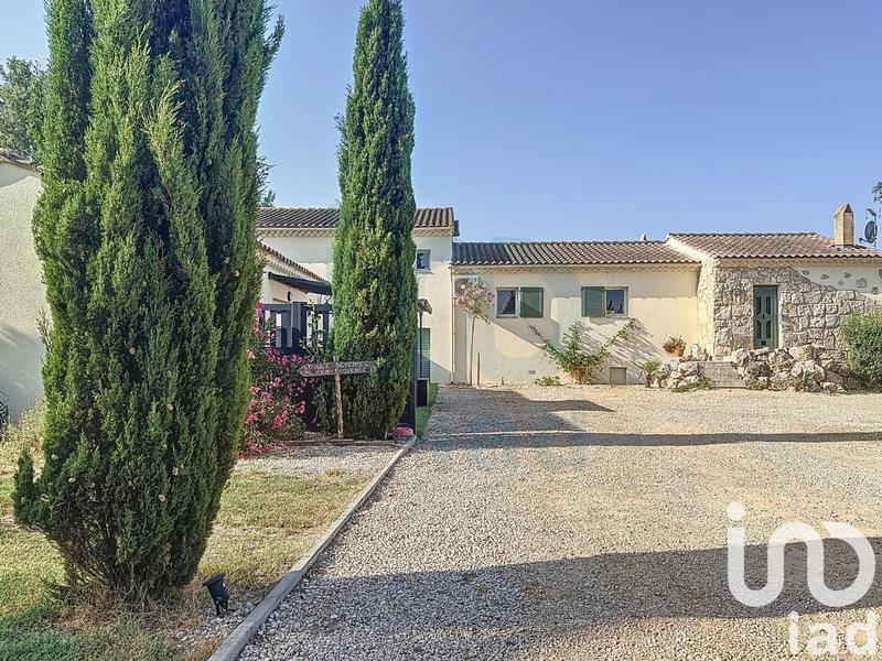 Maison - 250 m² - 10 pièces