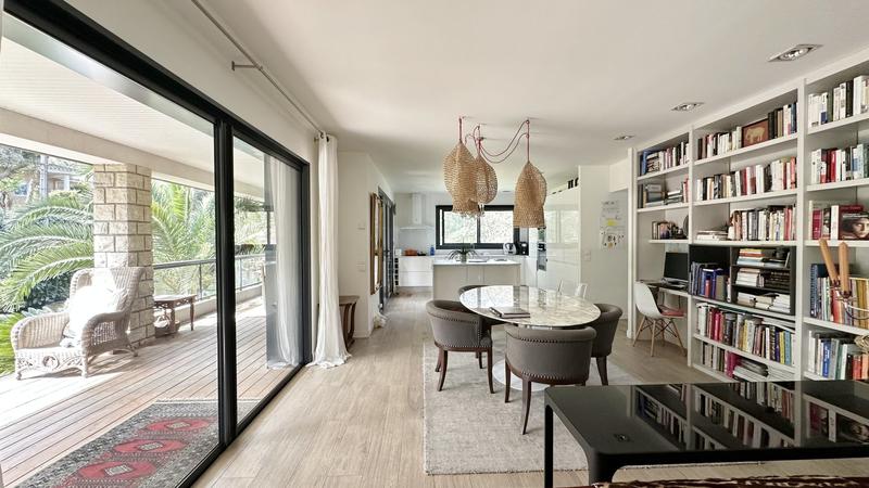 Maison contemporaine - 200 m² - 8 pièces