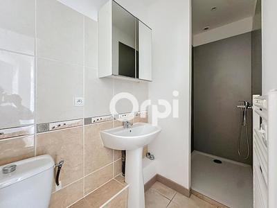 Maison - 115 m² - 6 pièces