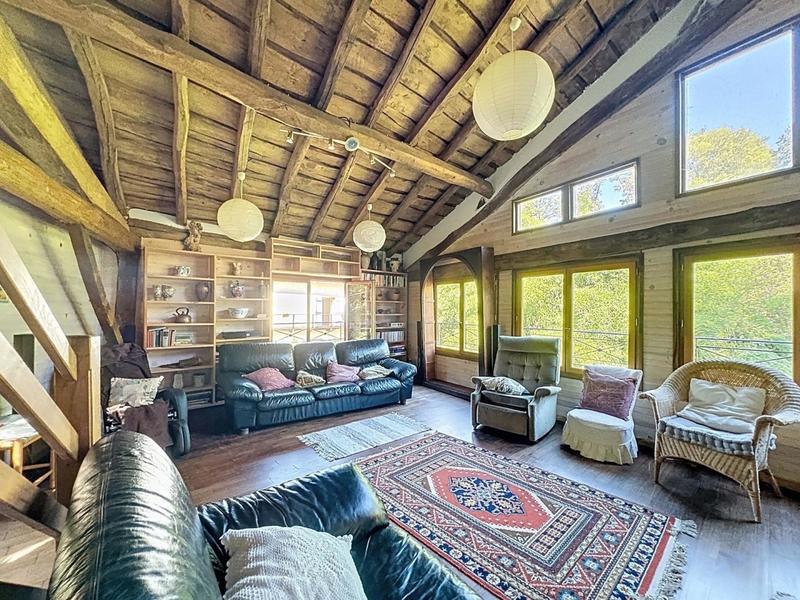 Maison - 463 m² - 19 pièces