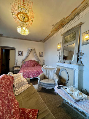 Demeure - 375 m² - 10 pièces