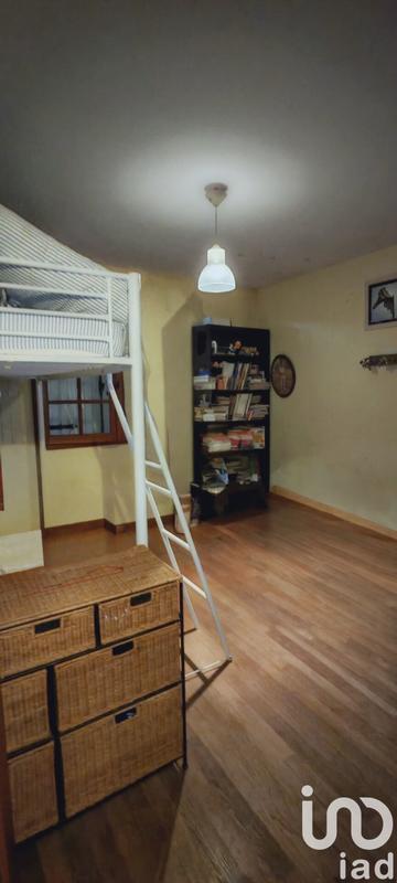 Maison - 287 m² - 12 pièces