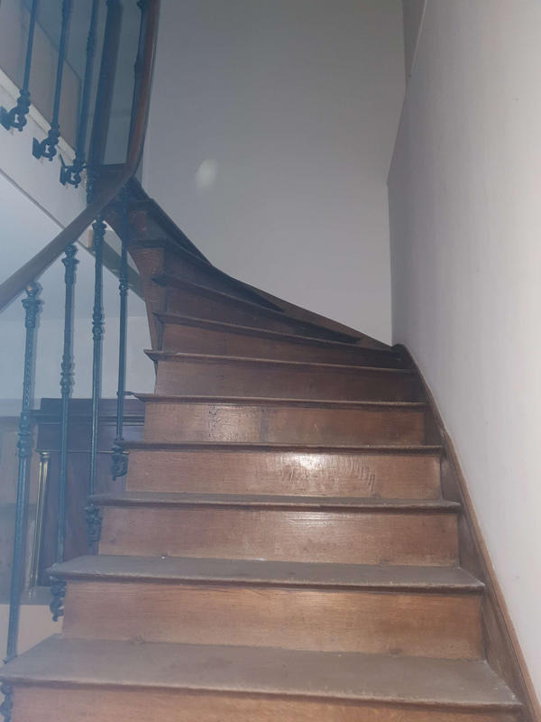 Maison - 266 m² - 7 pièces