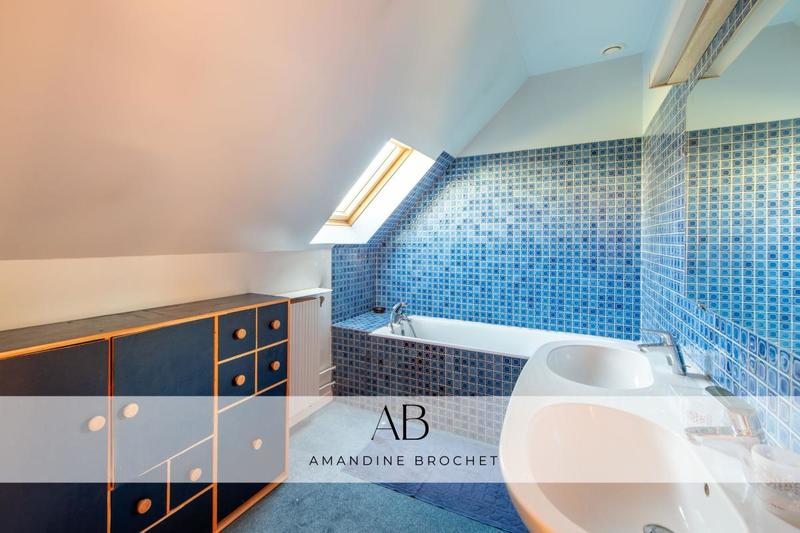 Maison - 163 m² - 6 pièces