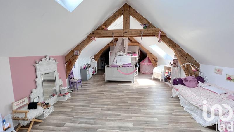 Maison - 382 m² - 9 pièces