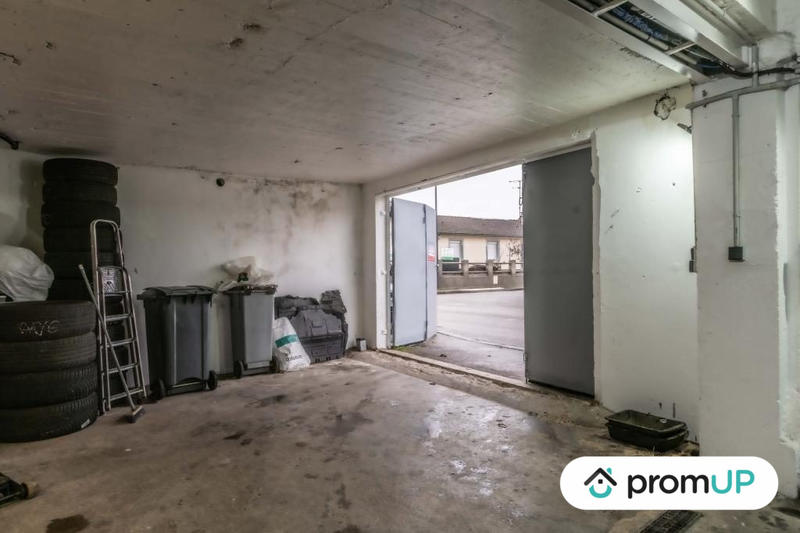 Parking / Garage - 50 m²