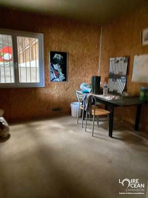 Entrepôt - 3 600 m²