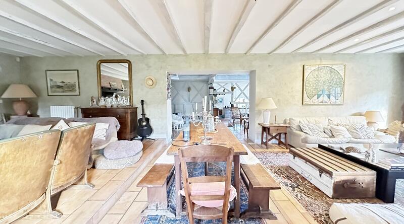 Corps de ferme - 292 m² - 8 pièces