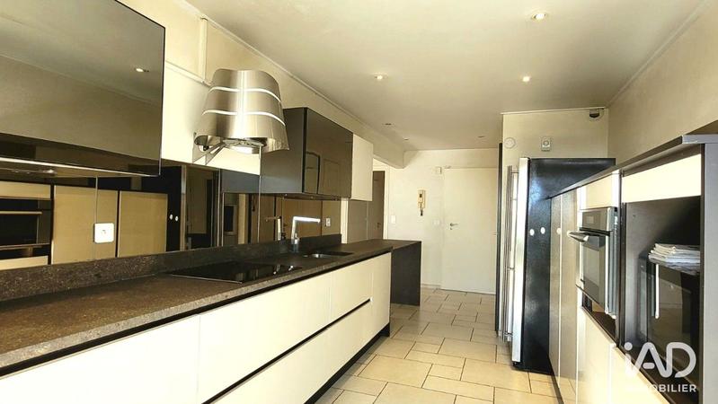 Appartement - 95 m² - 4 pièces