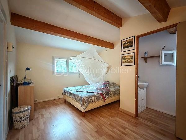 Propriété - 105 m² - 5 pièces