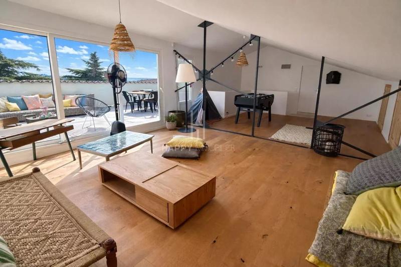 Duplex - 211 m² - 6 pièces