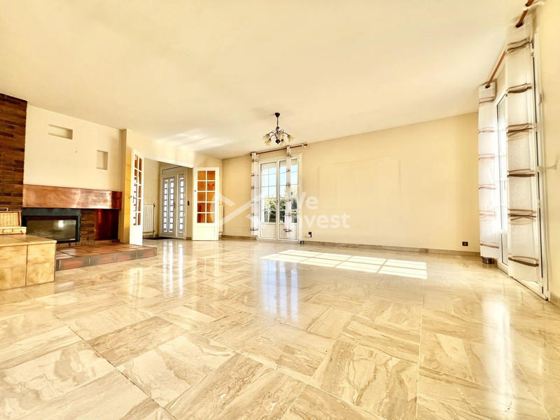 Villa - 171 m² - 7 pièces