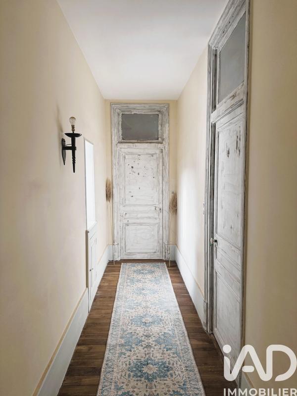 Maison - 351 m² - 10 pièces