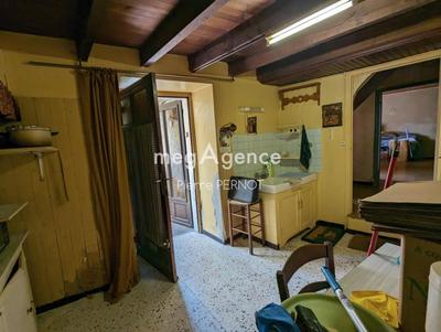 Maison - 97 m² - 5 pièces