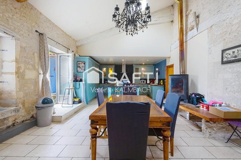 Maison - 250 m² - 9 pièces