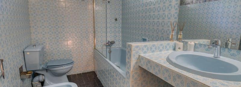 Villa - 322 m² - 12 pièces