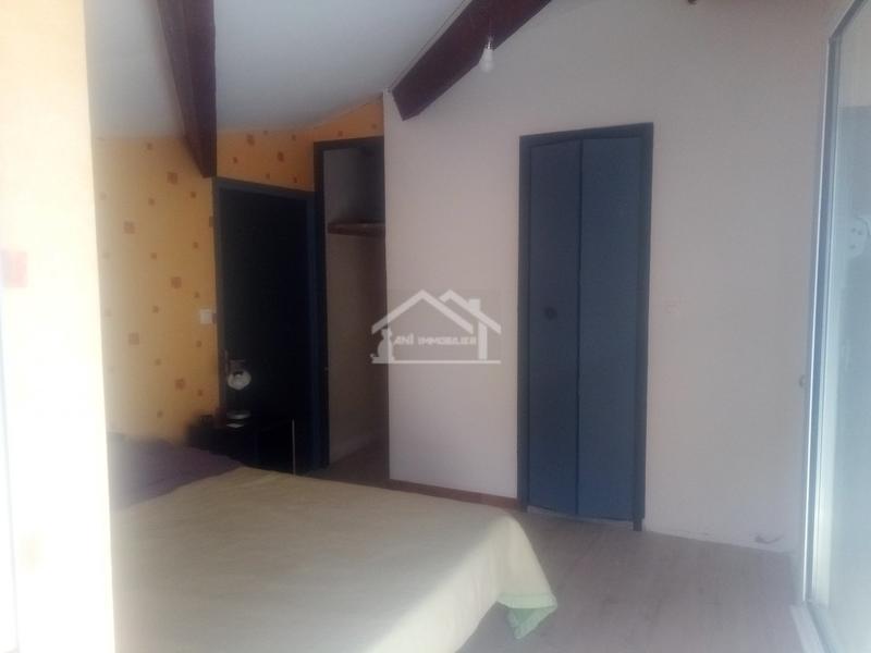 Maison - 228 m² - 12 pièces