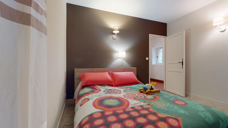 Maison - 430 m² - 16 pièces