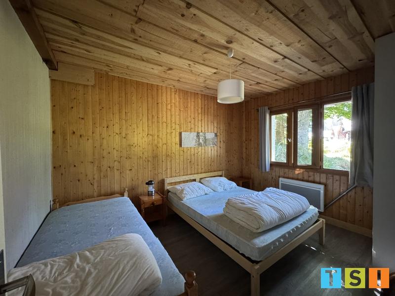 Maison - 187 m² - 11 pièces