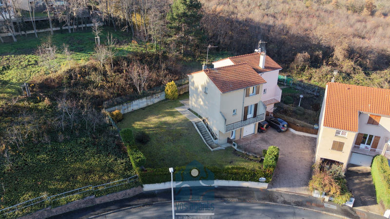 Maison - 94 m² - 4 pièces